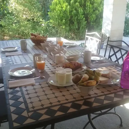 Des Alexandrins Bed & Breakfast