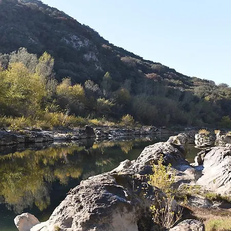 לינה וארוחת בוקר Des Alexandrins