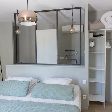 Des Alexandrins Bed & Breakfast Uzès