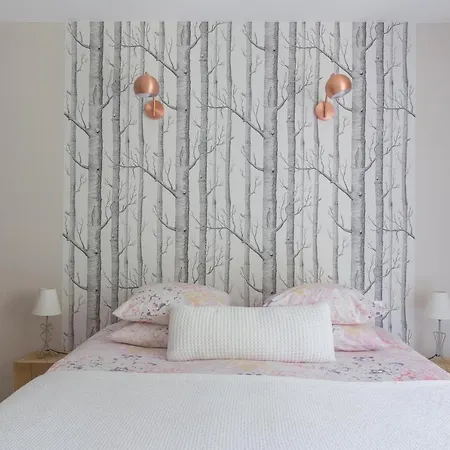 לינה וארוחת בוקר Des Alexandrins 3*