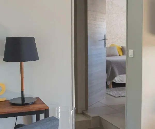 Bed & Breakfast Des Alexandrins 3*
